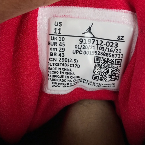 Air Jordan Retro 11 Low IE Bred Size 10.5 & 11 - Picture 15 of 16